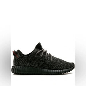 ✨Host Pick✨ Yeezy Boost 350 Pirate Black //  Sz 8